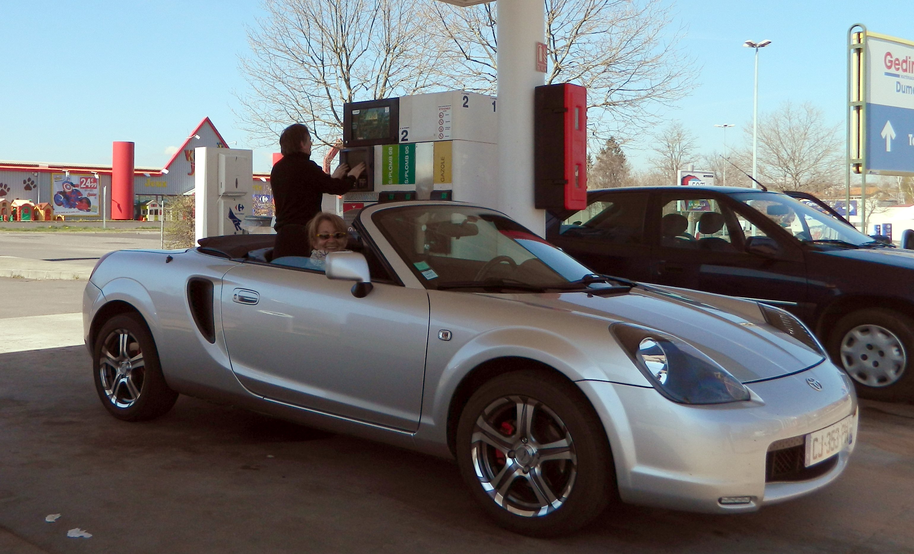 MR-2000.JPG