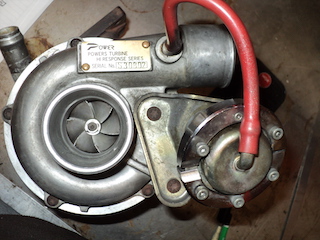 Ici sur le 1er turbo que je n'est pas monter, il ni que un numéro de série !!! ;-(