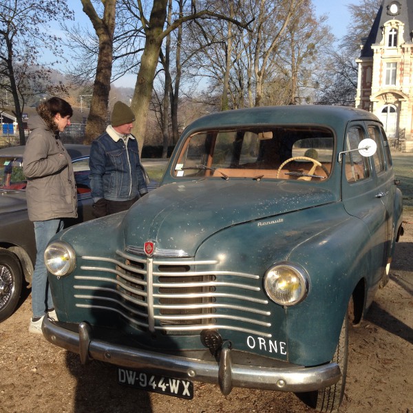 Renault pas très jolie mais extrèmement rare...